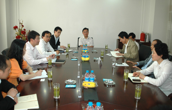 中国银行总行向导来mg冰球突破调研