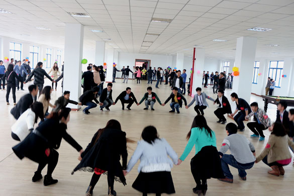 江苏中关村科技工业园企业首届专场联谊会在mg冰球突破电缆举行