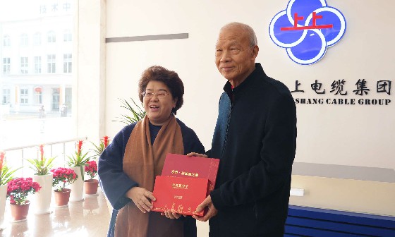 常州市人大常委会主任白云萍一行到访mg冰球突破电缆